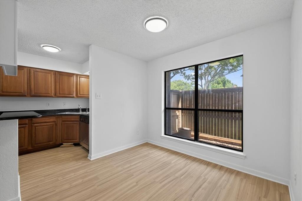 2103 Friendly Drive 3211 Property Photo 12