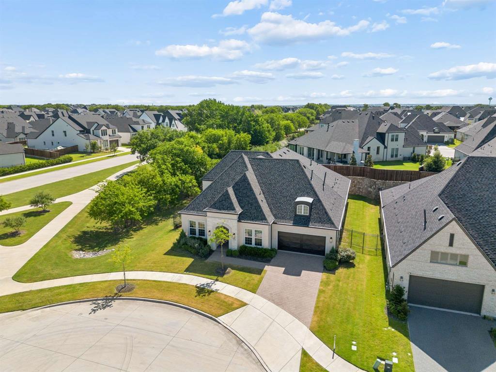 350 Pearland Drive Property Photo 1