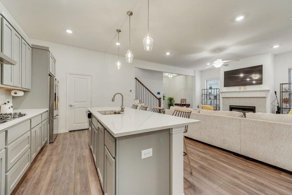 5411 Waterloo Drive Property Photo 16