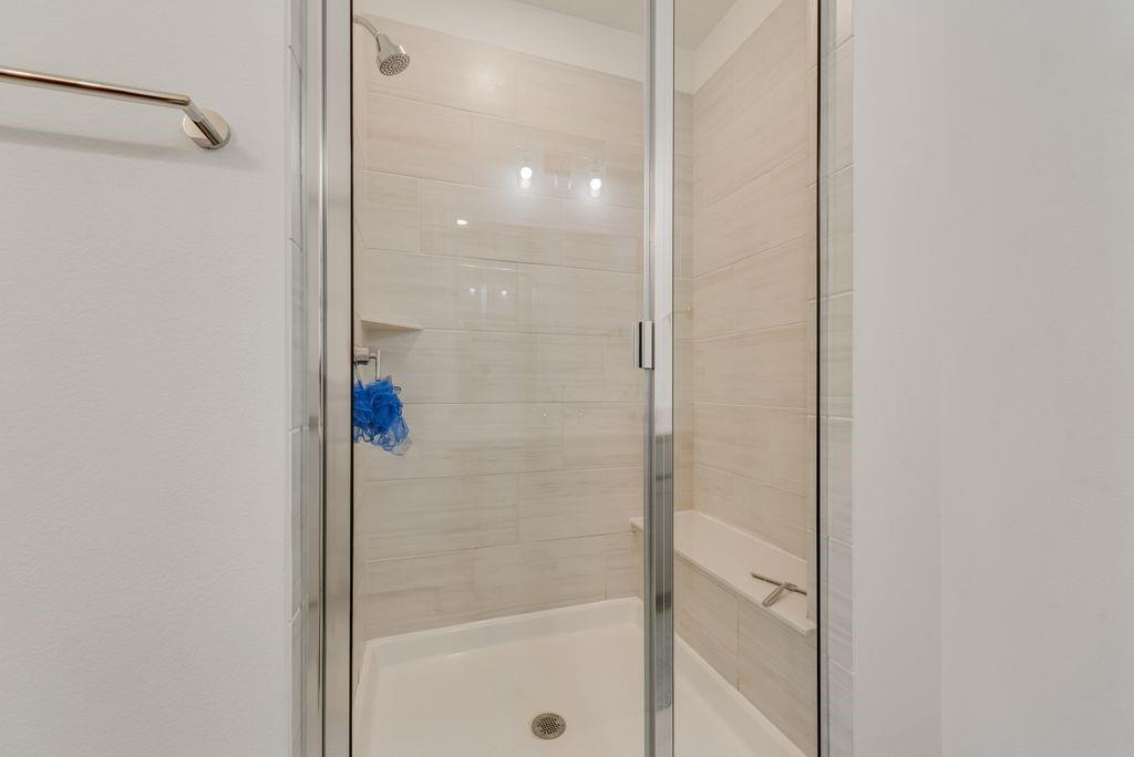 5411 Waterloo Drive Property Photo 23