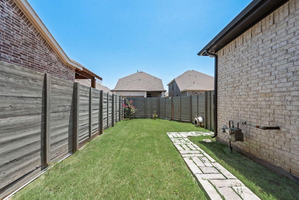 5411 Waterloo Drive Property Photo 29