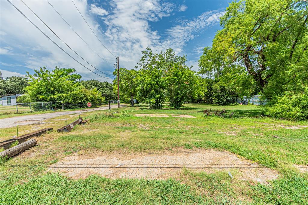 14831 Seagoville Road Property Photo 2