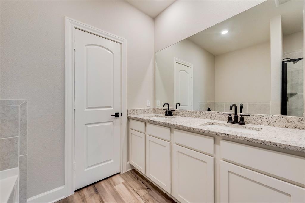 800 Jackel Drive Property Photo 18