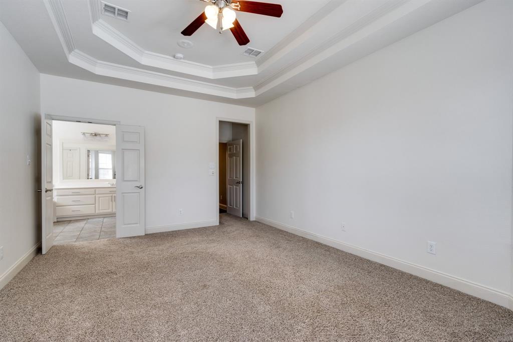 601 Coralberry Drive Property Photo 16