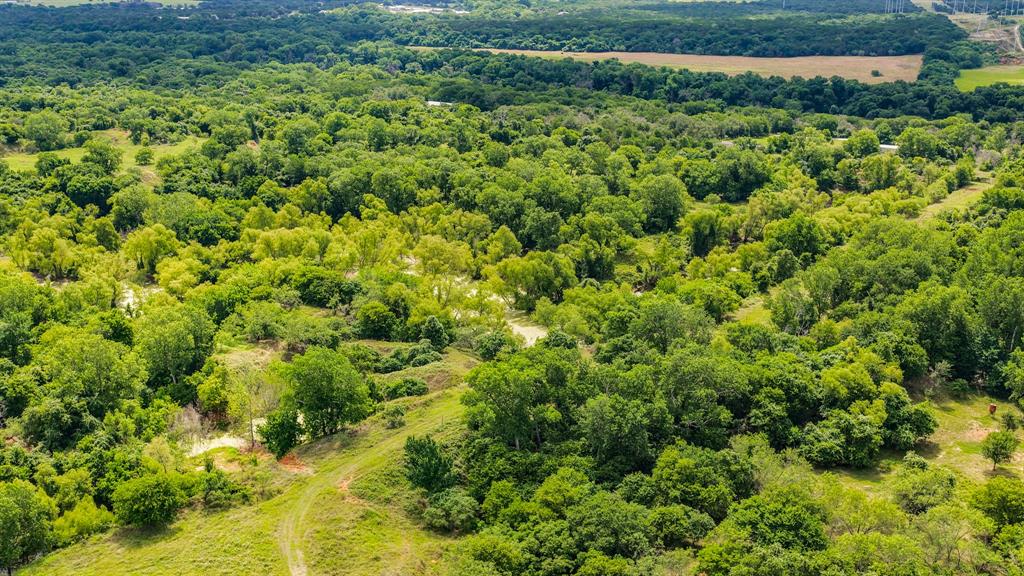 186 County Rd 3650 Property Photo 3