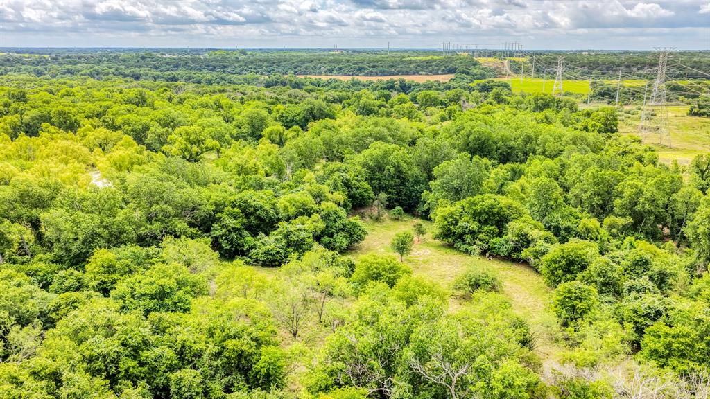 186 County Rd 3650 Property Photo 5