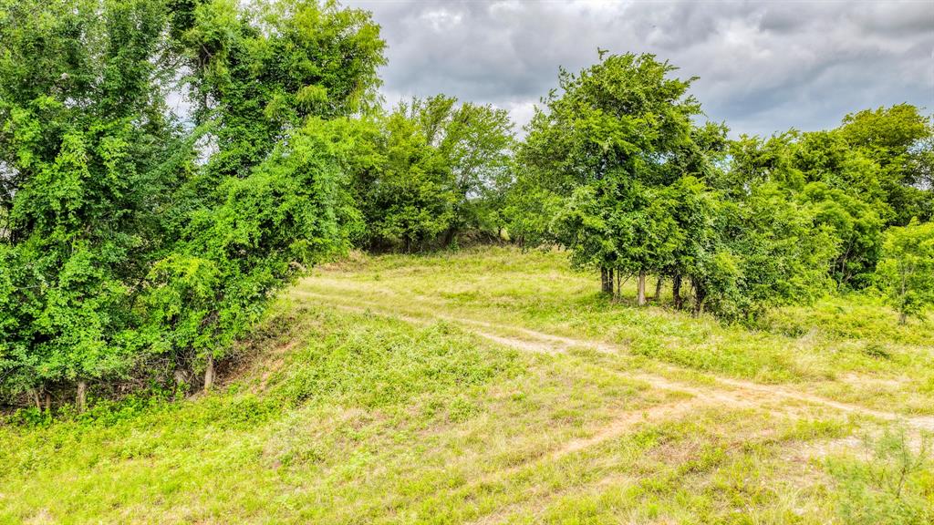 186 County Rd 3650 Property Photo 6