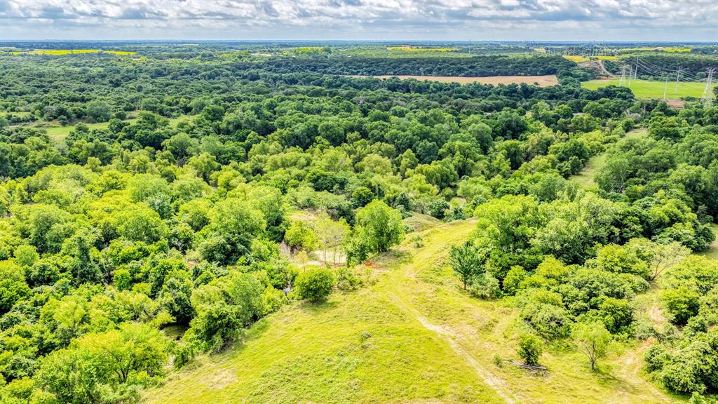 186 County Rd 3650 Property Photo 7