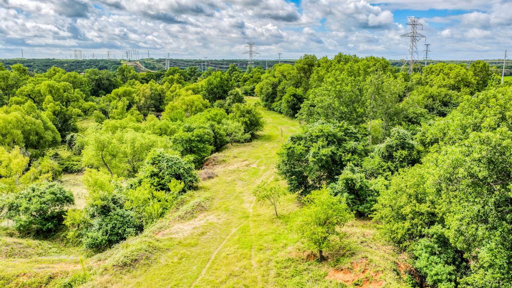 186 County Rd 3650 Property Photo 8