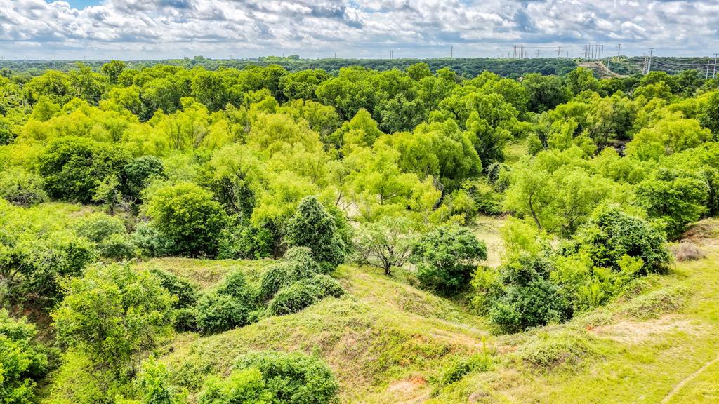 186 County Rd 3650 Property Photo 12