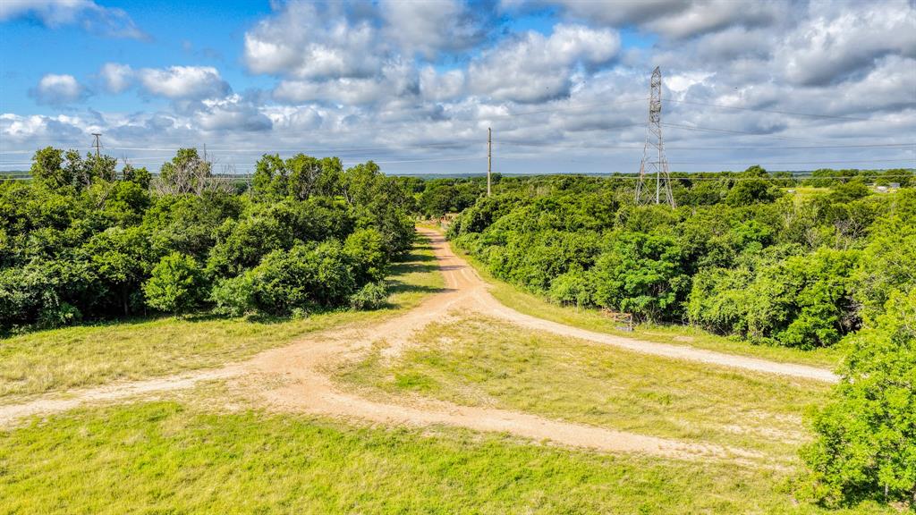 186 County Rd 3650 Property Photo 31