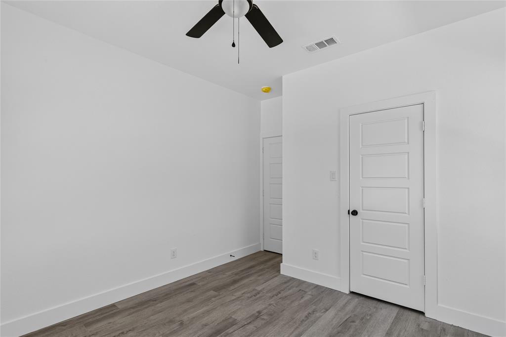 9704 Valley Mills Lane Property Photo 15
