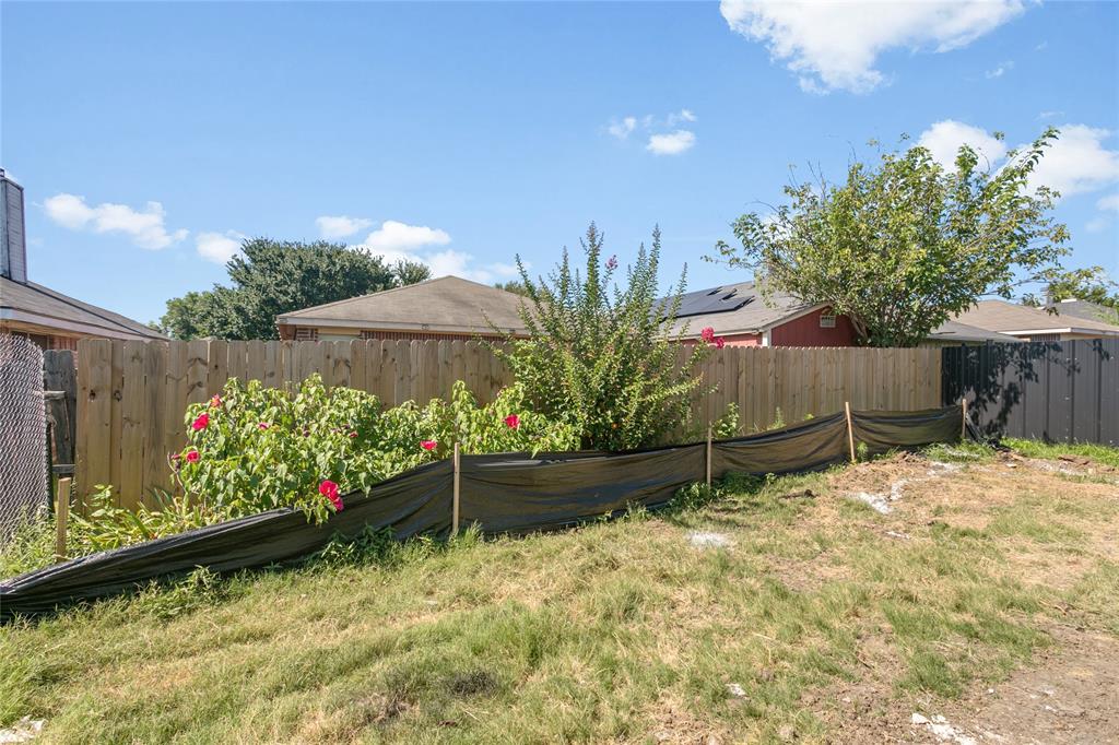 9704 Valley Mills Lane Property Photo 27