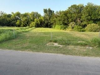 891 Lakeside Drive Property Photo 1