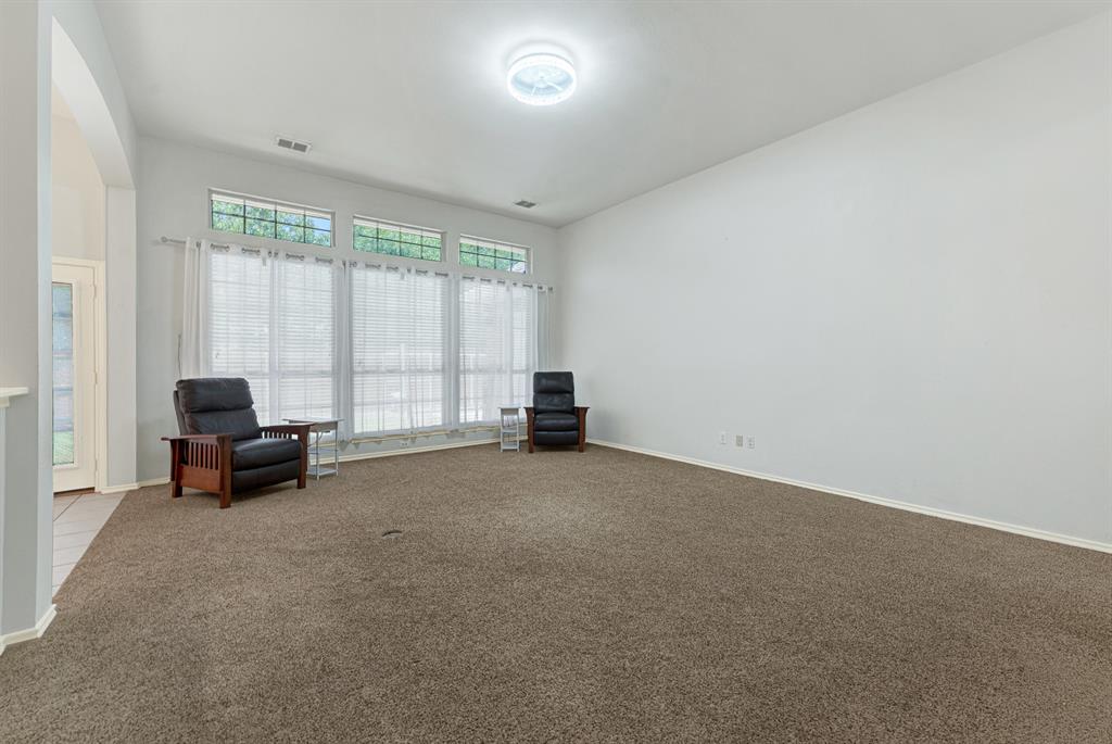 5705 Abingdon Drive Property Photo 6