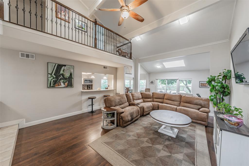 2517 Country Place Property Photo 5
