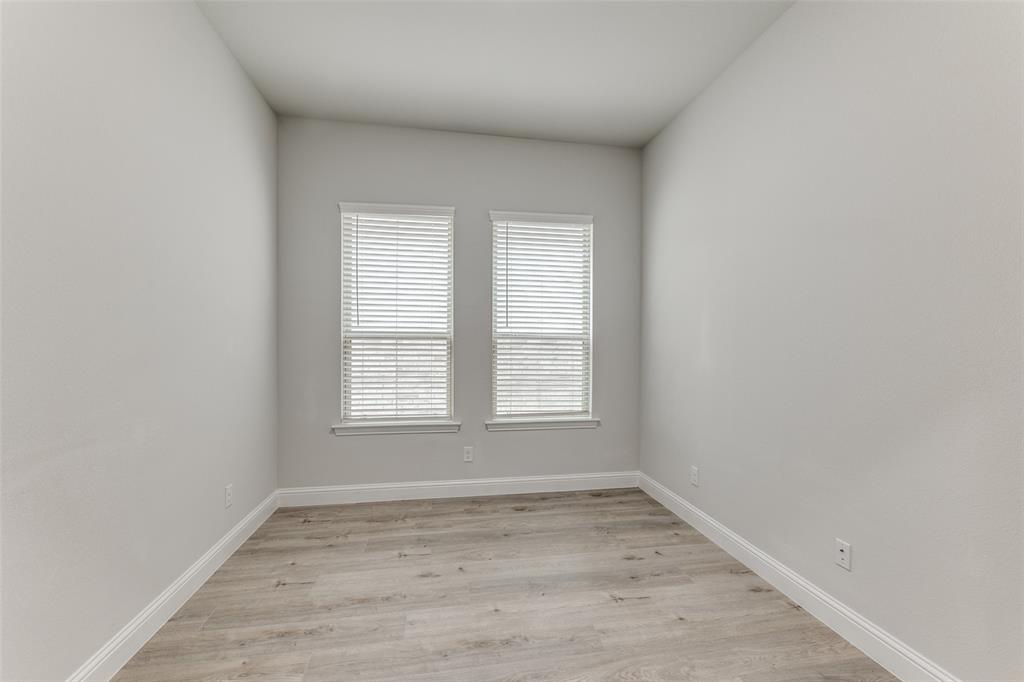 4592 Refugio Drive Property Photo 18