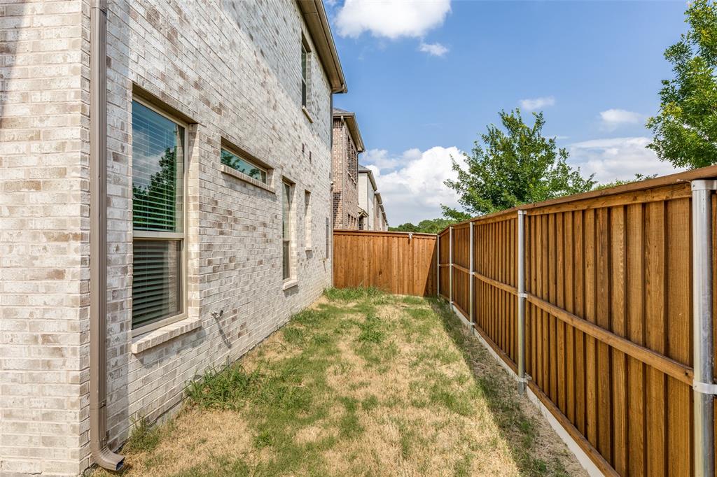 4592 Refugio Drive Property Photo 35