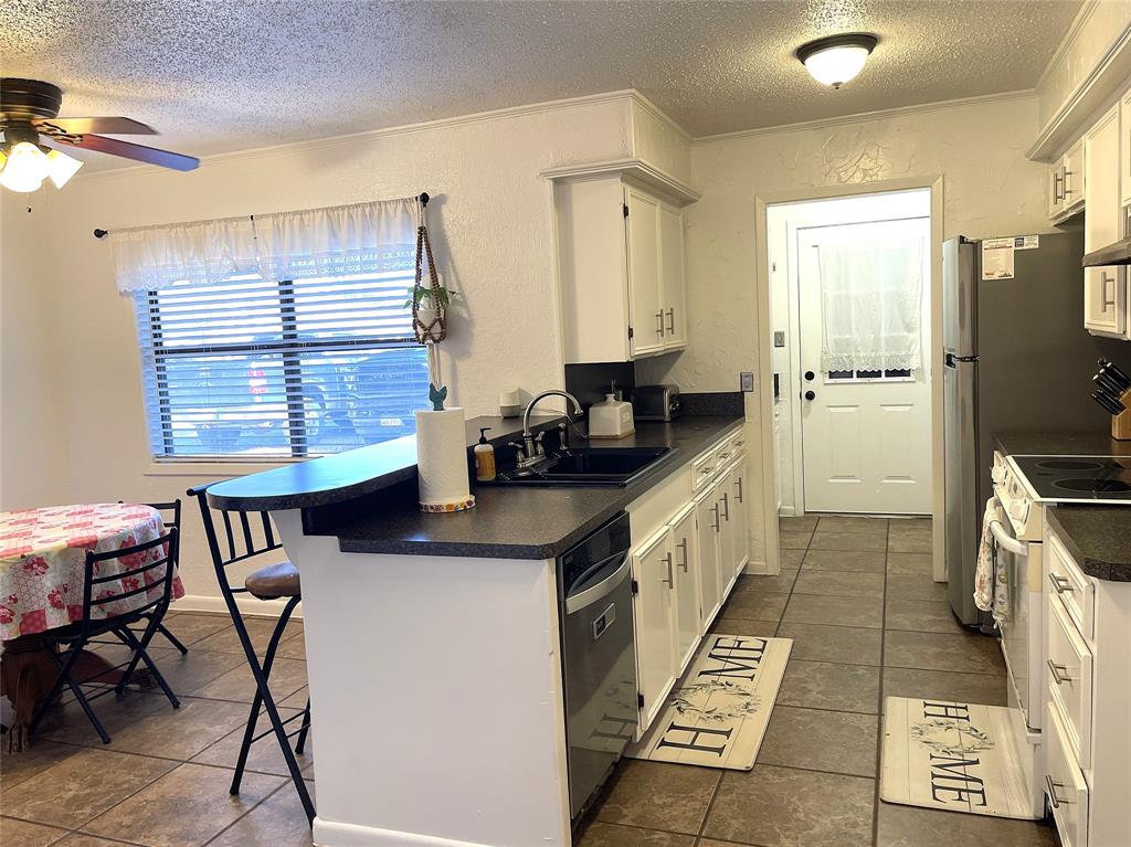 3 Circle Drive Property Photo 12