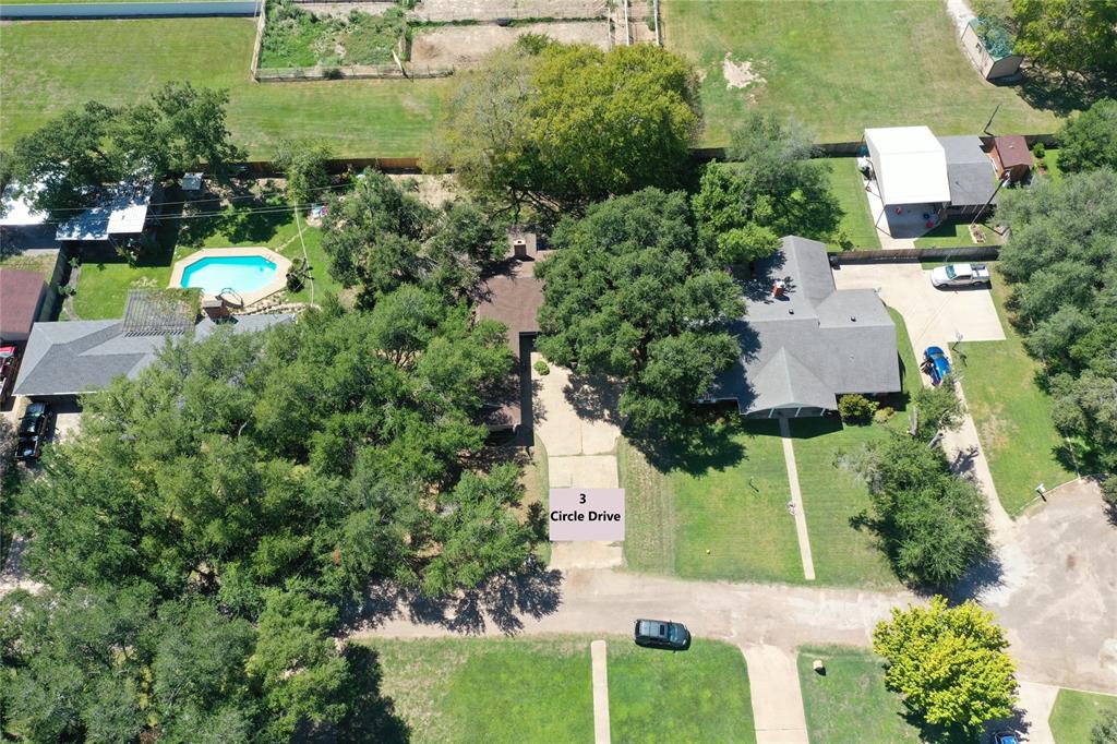 3 Circle Drive Property Photo 31