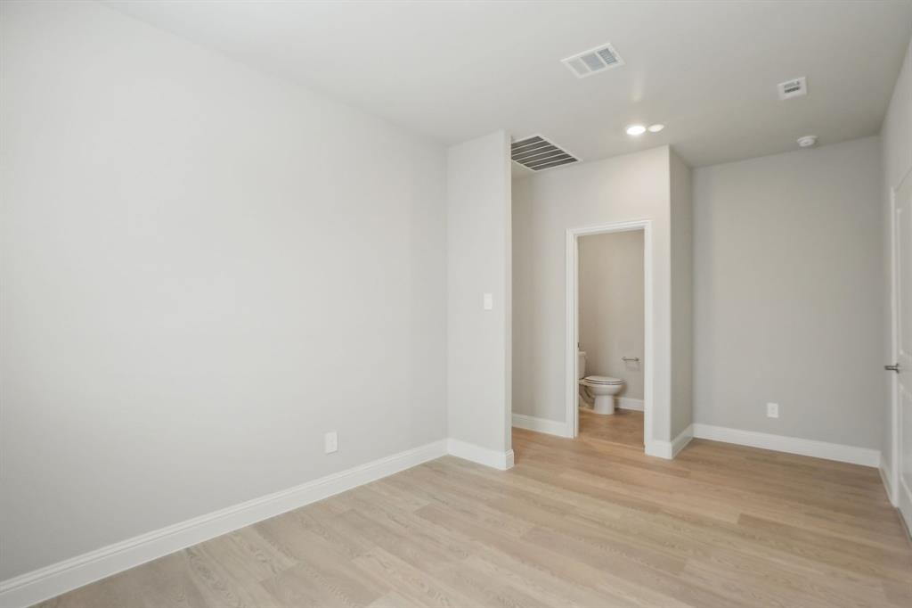 4011 Benbrook Drive Property Photo 21
