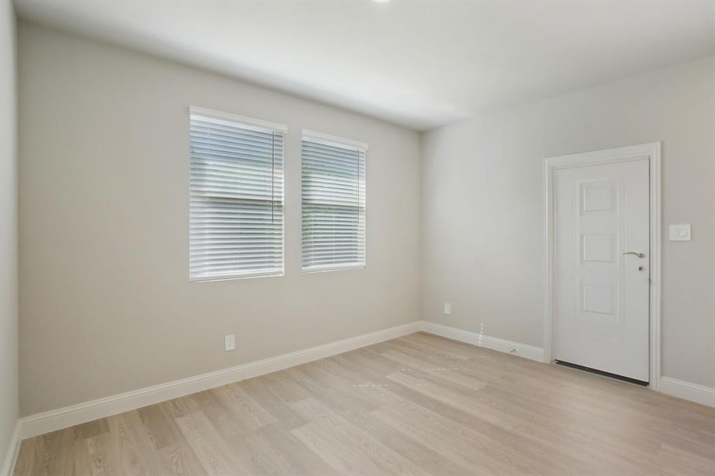 4011 Benbrook Drive Property Photo 26