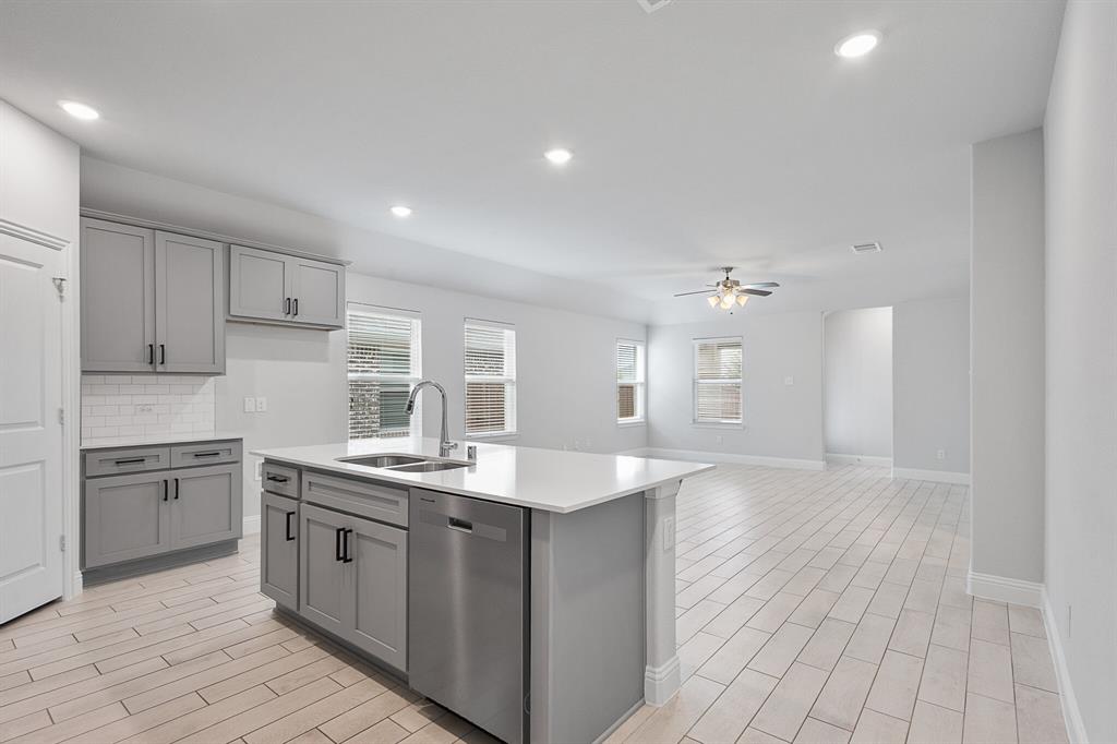 224 Tartane Drive Property Photo 8