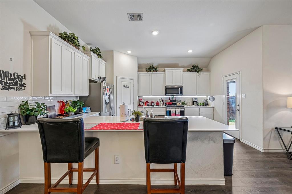 400 Penn Street Property Photo 13
