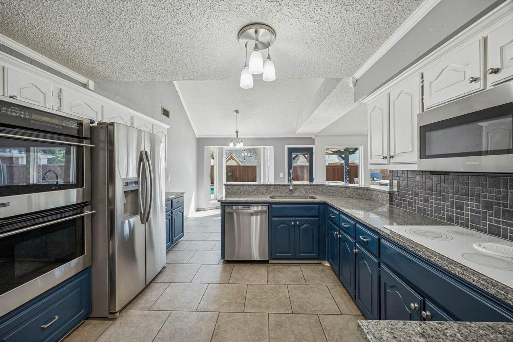 2215 Cimarron Road Property Photo 7