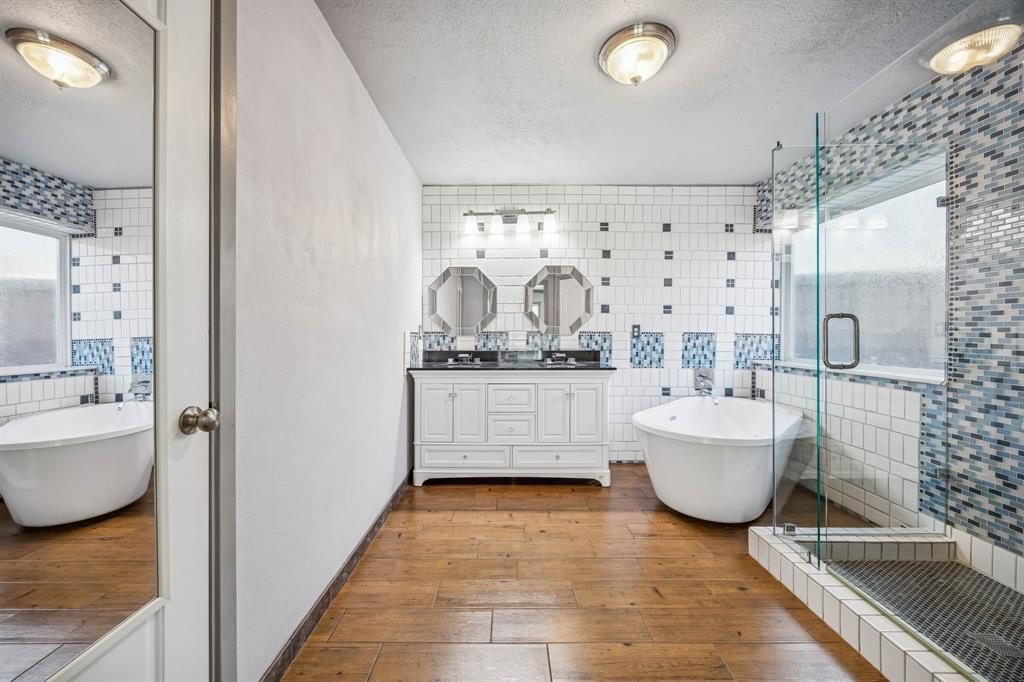 2215 Cimarron Road Property Photo 11