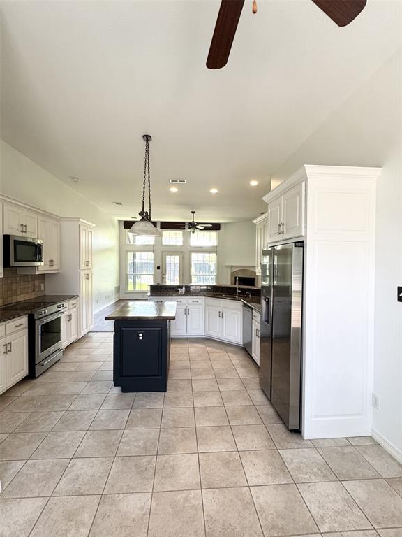 111 Reba Road Property Photo 8