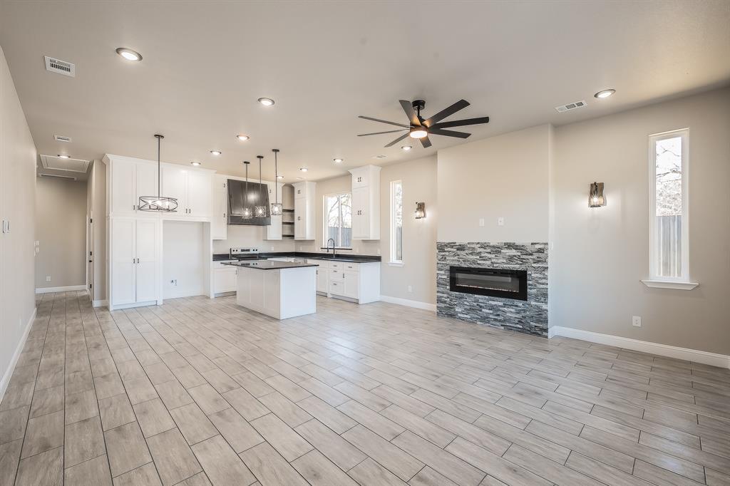 112 Stevens Street Property Photo 4