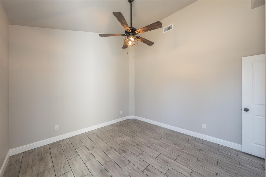 112 Stevens Street Property Photo 21