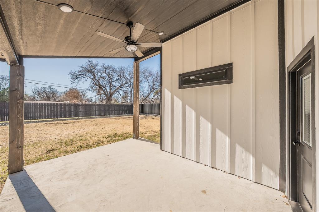 112 Stevens Street Property Photo 35