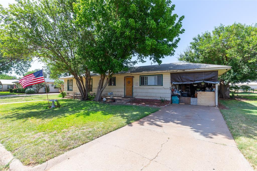 1407 Herring Property Photo 2
