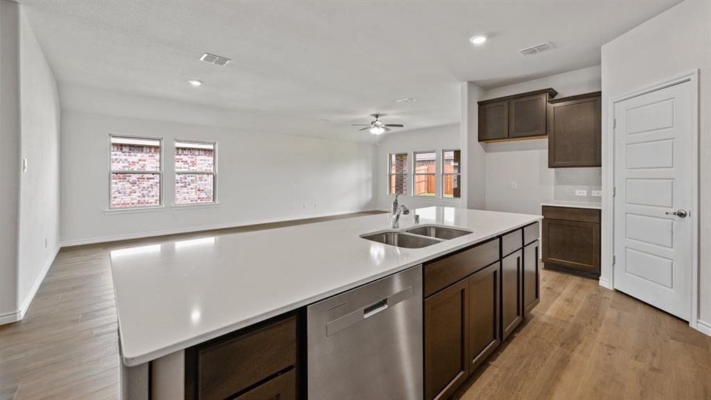 2016 Hearn Drive Property Photo 3