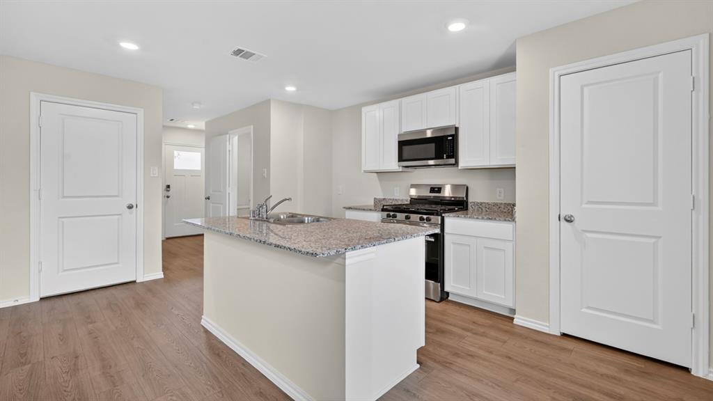 3518 Spring Time Street Property Photo 4