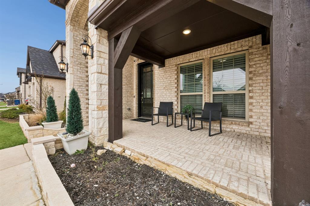 3217 Wedgewood Way Property Photo 3