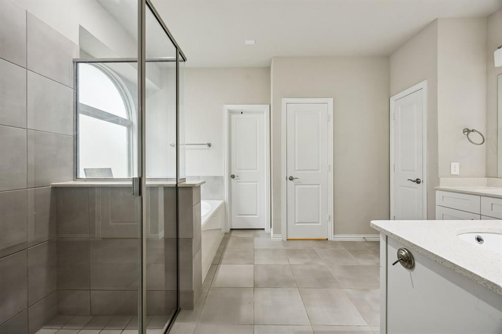 3217 Wedgewood Way Property Photo 17