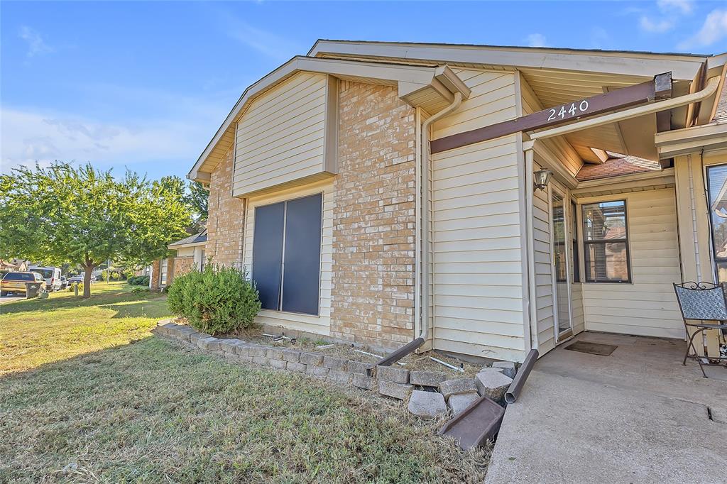 2440 Sunflower Drive Property Photo 1