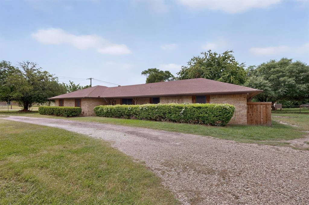 1090 Ashford Lane Property Photo 7