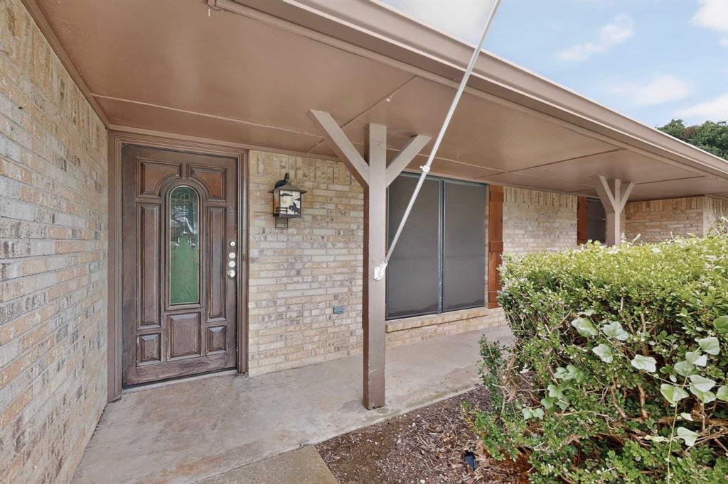 1090 Ashford Lane Property Photo 8