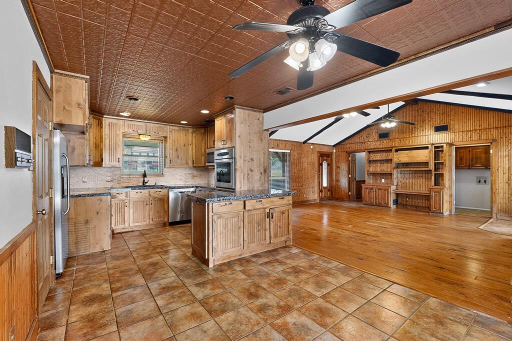 1090 Ashford Lane Property Photo 13