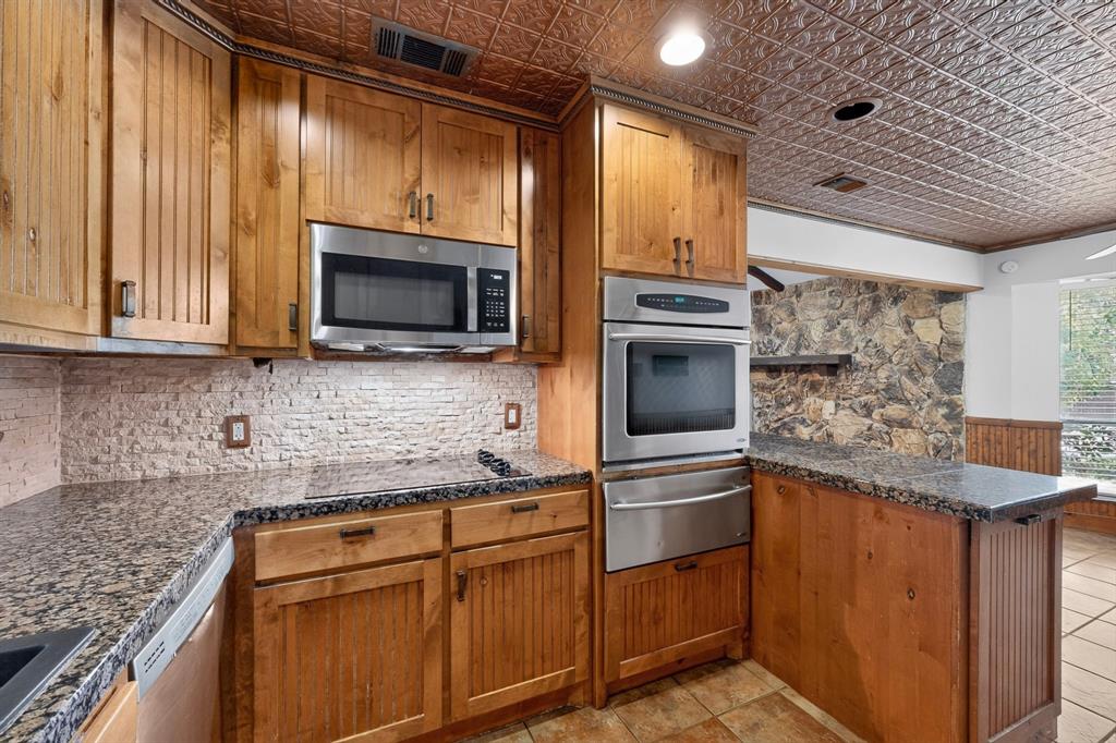1090 Ashford Lane Property Photo 15