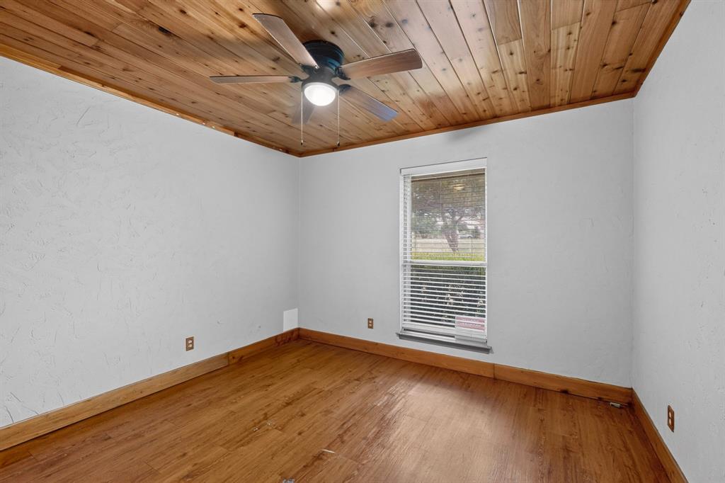 1090 Ashford Lane Property Photo 25