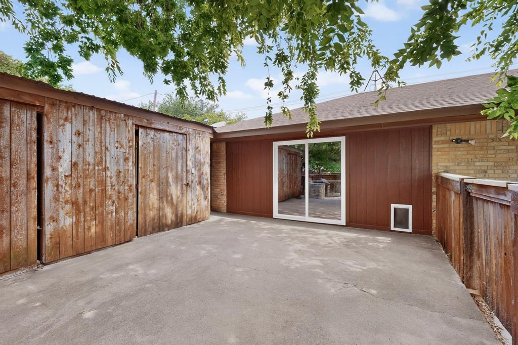 1090 Ashford Lane Property Photo 28