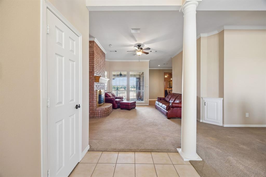 2176 English Road Property Photo 4