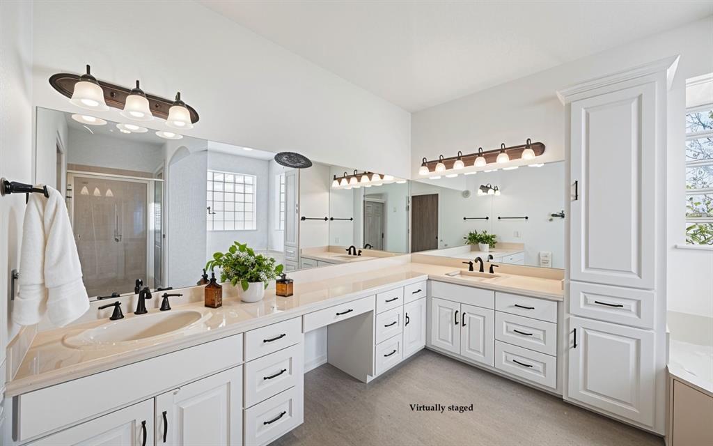 2176 English Road Property Photo 18
