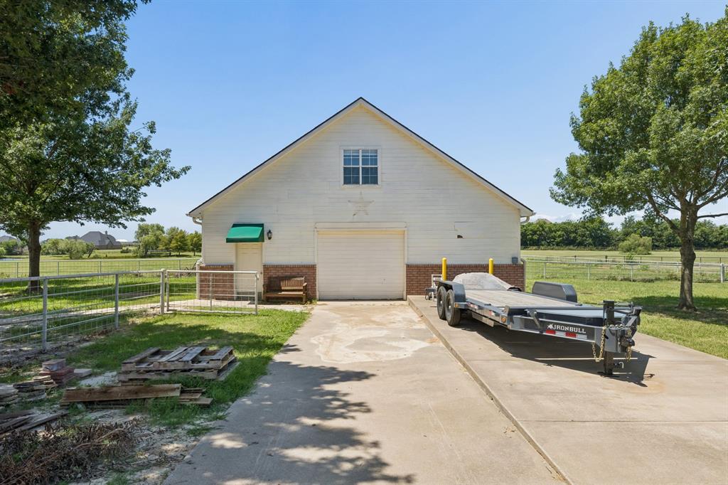 2176 English Road Property Photo 24