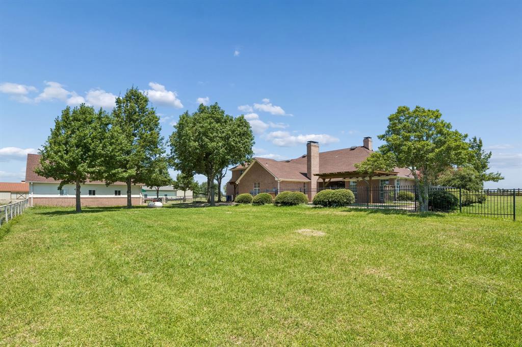 2176 English Road Property Photo 29